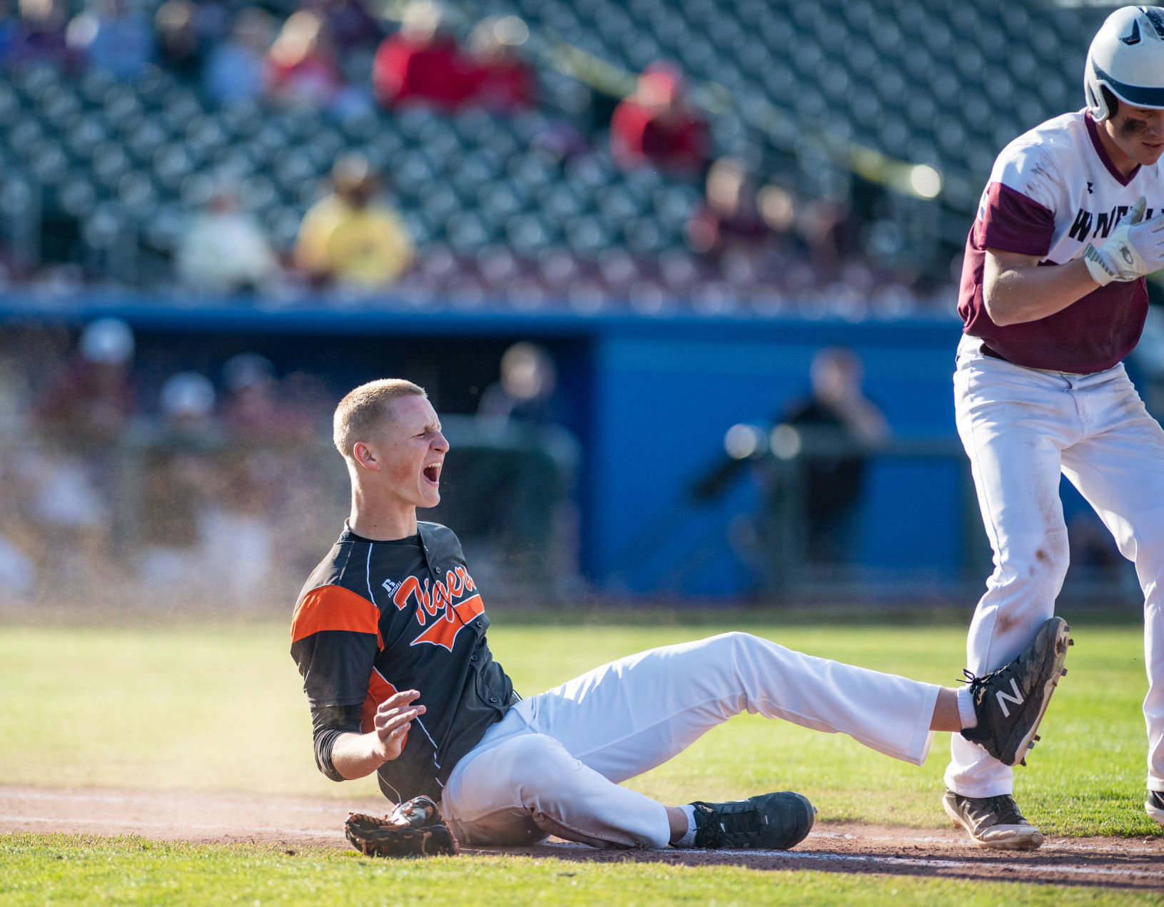 Waverly vs. Hastings, 5.13